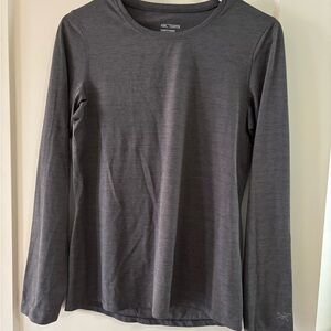 Arc'teryx Women's Charcoal Long Sleeve Tee